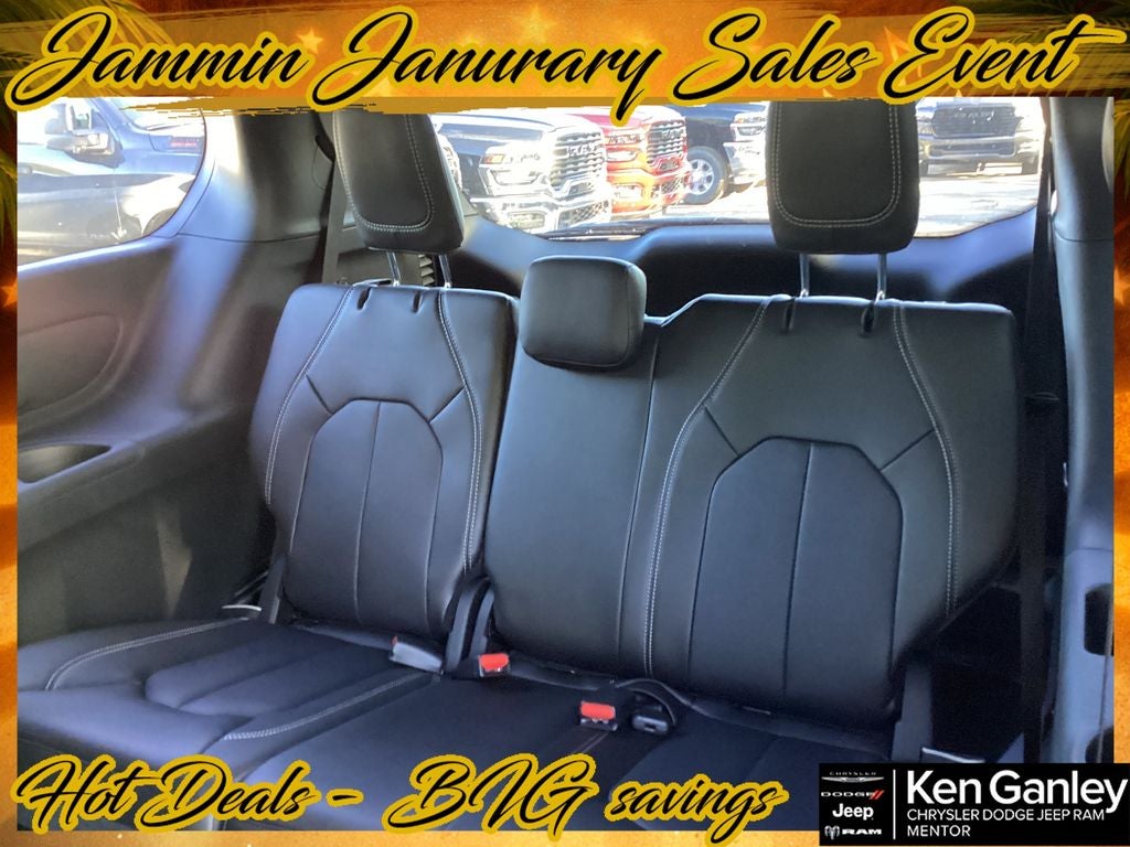 2026 Chrysler Pacifica PACIFICA SELECT AWD