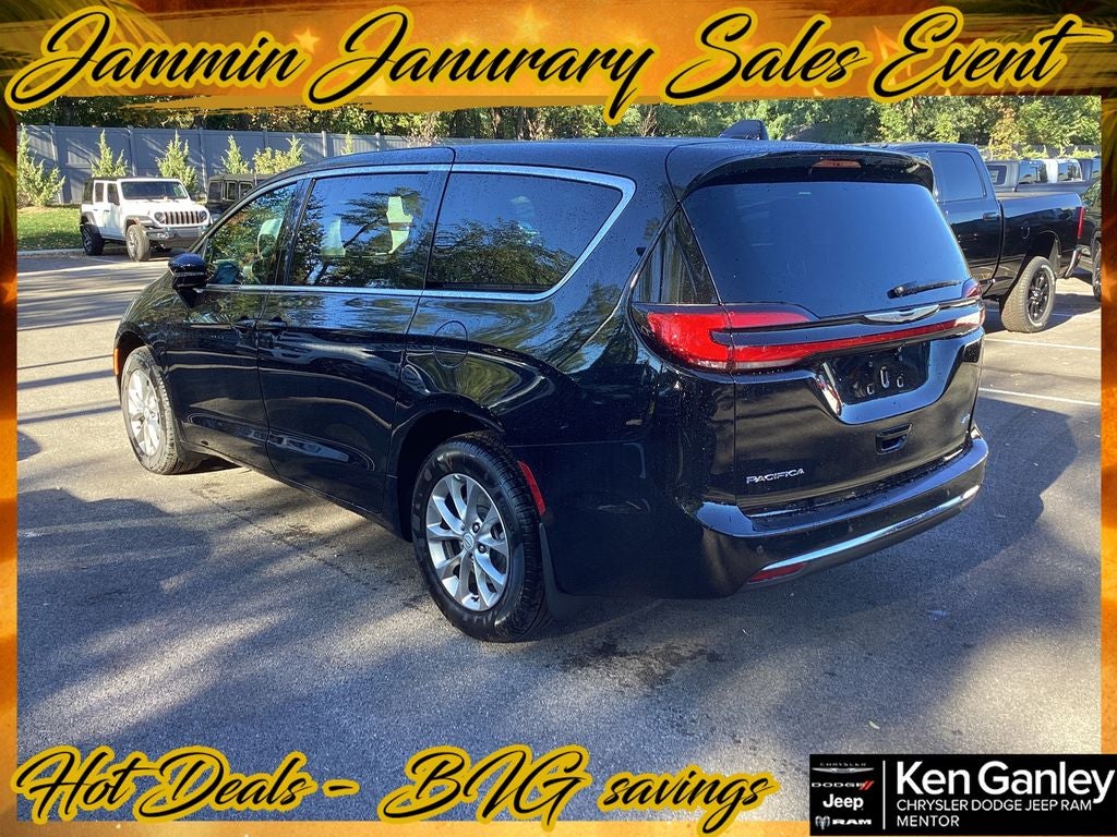 2026 Chrysler Pacifica PACIFICA SELECT AWD