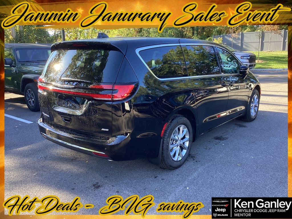 2026 Chrysler Pacifica PACIFICA SELECT AWD
