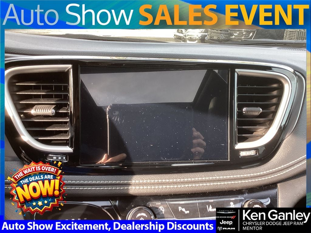 2026 Chrysler Pacifica PACIFICA SELECT AWD