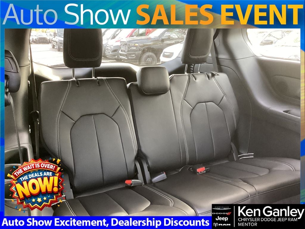 2026 Chrysler Pacifica PACIFICA SELECT AWD