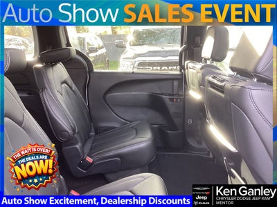 2026 Chrysler Pacifica PACIFICA SELECT AWD