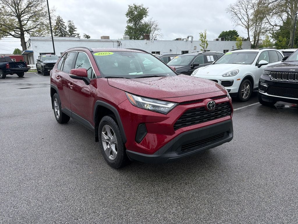 2025 Toyota RAV4 XLE