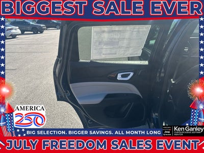 2026 Jeep Compass COMPASS LIMITED 4X4