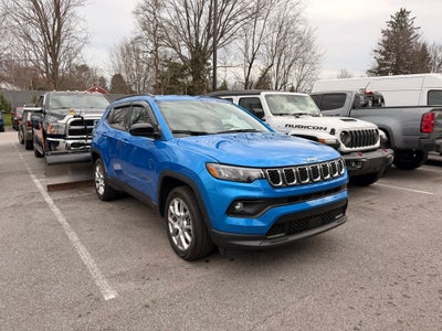 2024 Jeep Compass Latitude Lux FWD
