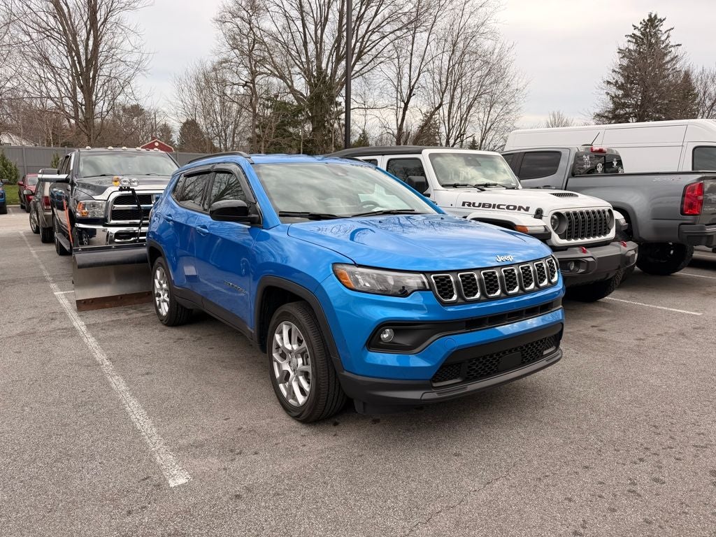 2024 Jeep Compass Latitude Lux FWD