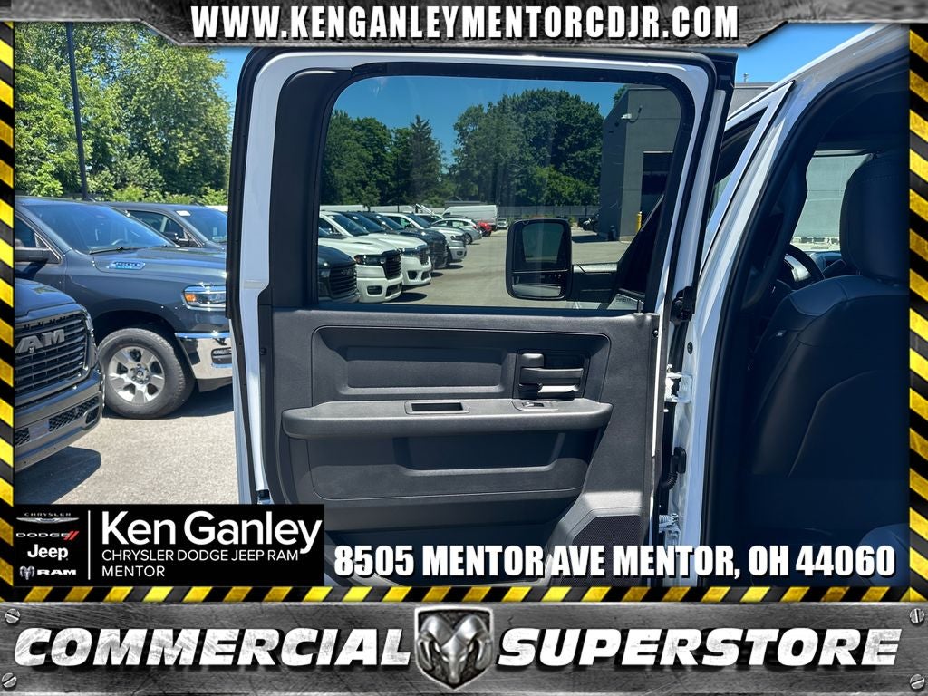 2026 RAM Ram 3500 RAM 3500 TRADESMAN CREW CAB 4X4 8' BOX