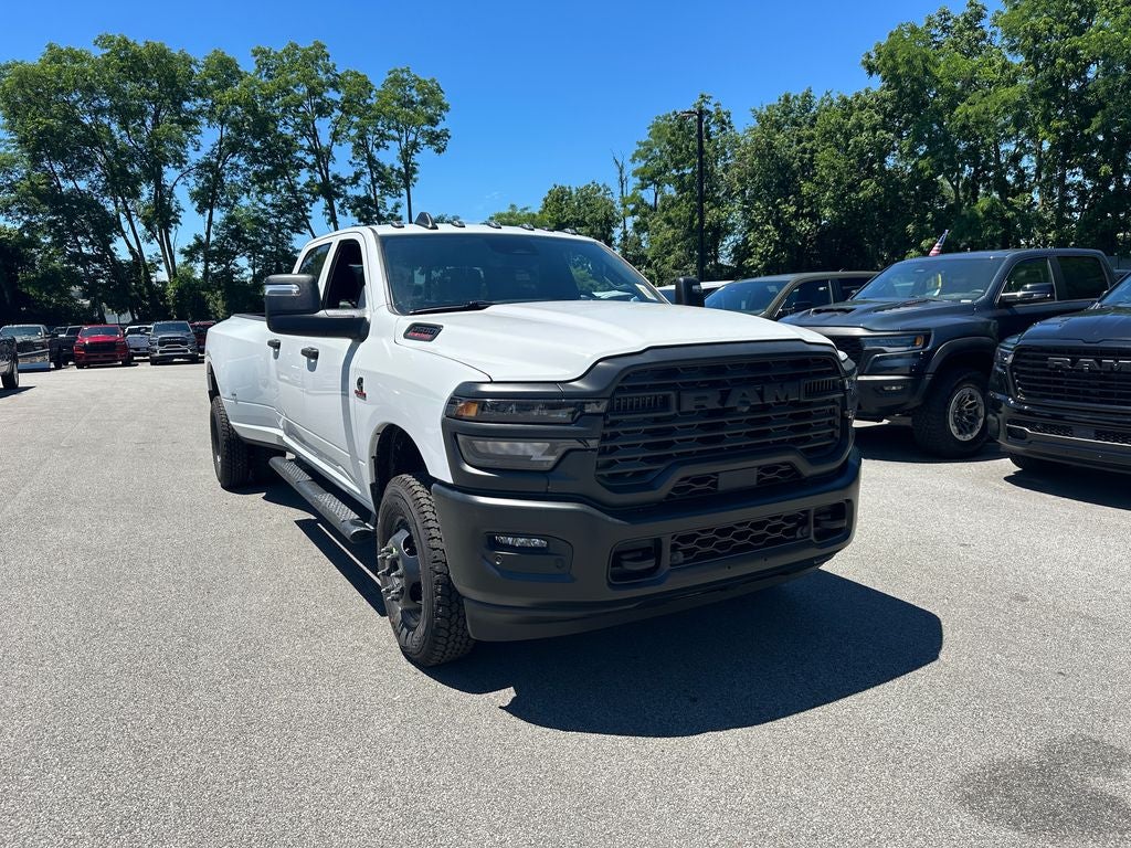 2026 RAM Ram 3500 RAM 3500 TRADESMAN CREW CAB 4X4 8' BOX