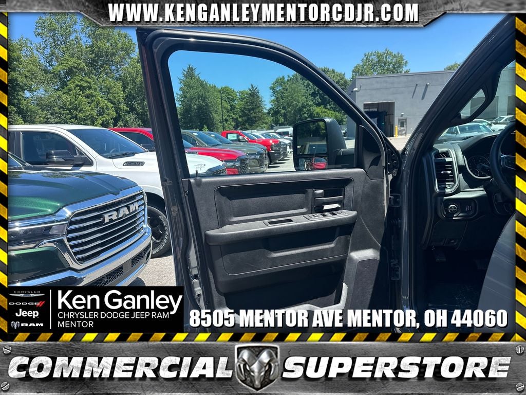 2026 RAM Ram 3500 RAM 3500 TRADESMAN CREW CAB 4X4 8' BOX