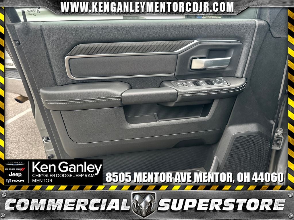 2027 RAM Ram 3500 RAM 3500 BIG HORN CREW CAB 4X4 8' BOX
