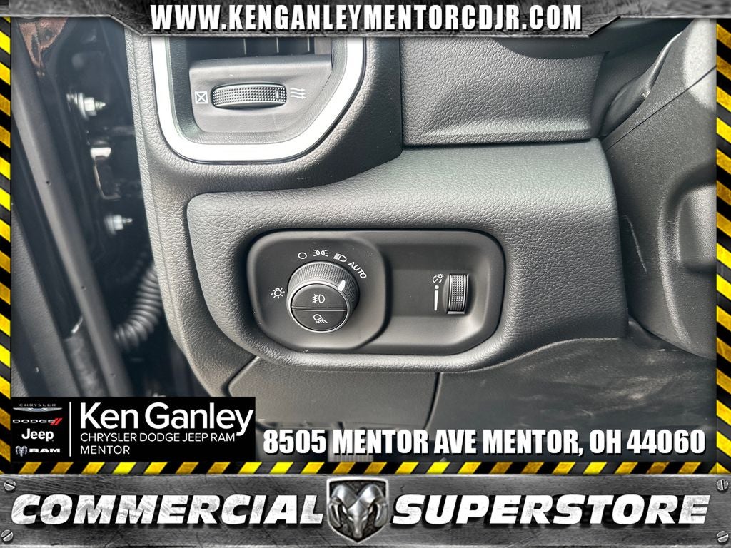 2027 RAM Ram 3500 RAM 3500 BIG HORN CREW CAB 4X4 8' BOX