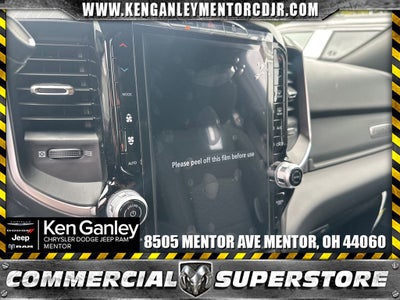 2027 RAM Ram 3500 RAM 3500 BIG HORN CREW CAB 4X4 8' BOX