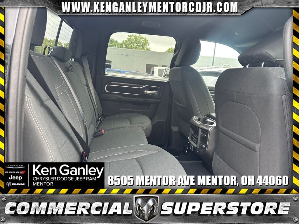 2027 RAM Ram 3500 RAM 3500 BIG HORN CREW CAB 4X4 8' BOX