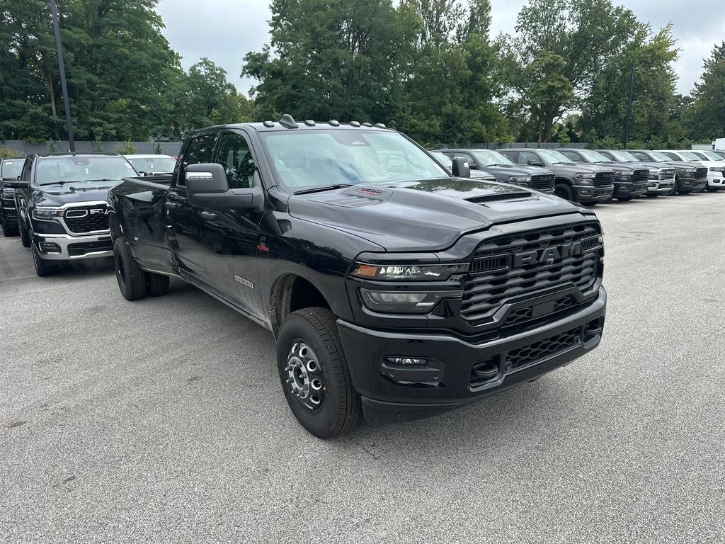 2027 RAM Ram 3500 RAM 3500 BIG HORN CREW CAB 4X4 8' BOX