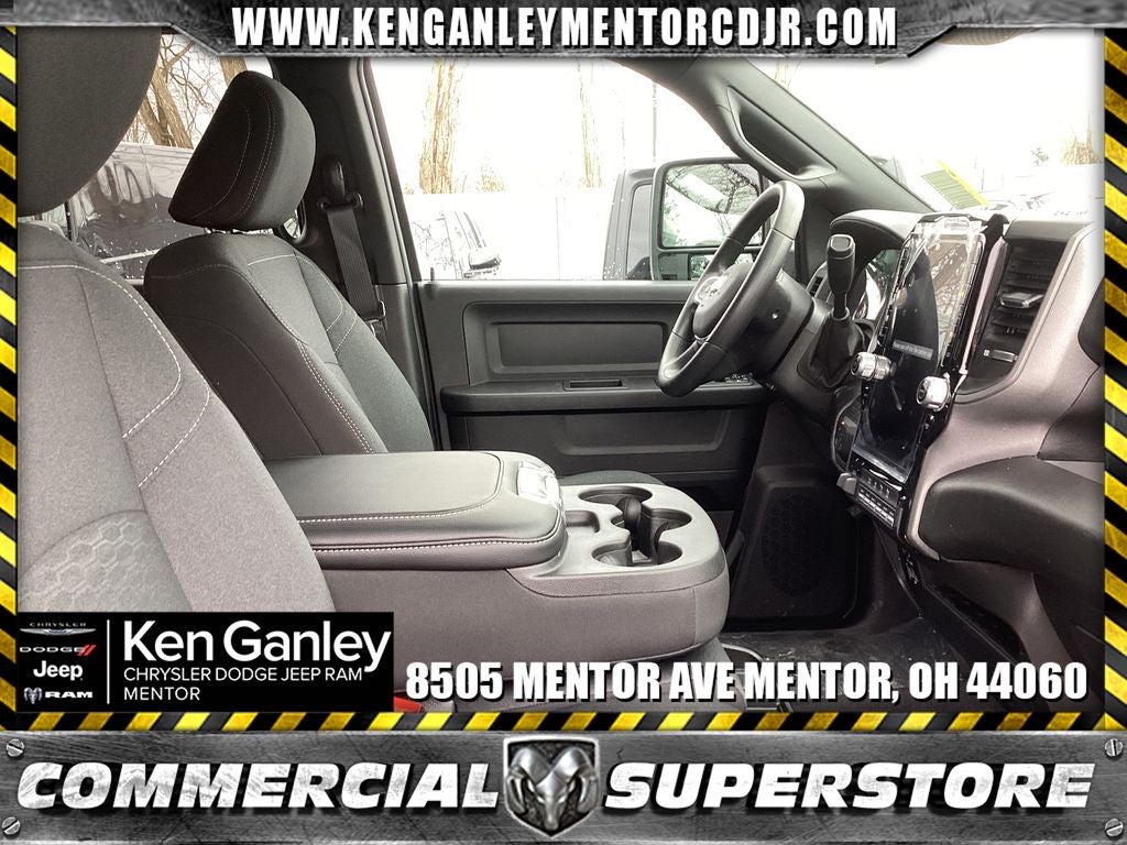 2026 RAM Ram 2500 RAM 2500 BLACK EXPRESS CREW CAB 4X4 6'4' BOX