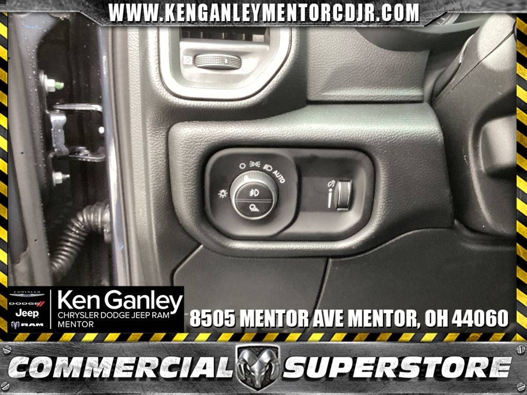 2026 RAM Ram 2500 RAM 2500 BLACK EXPRESS CREW CAB 4X4 6'4' BOX