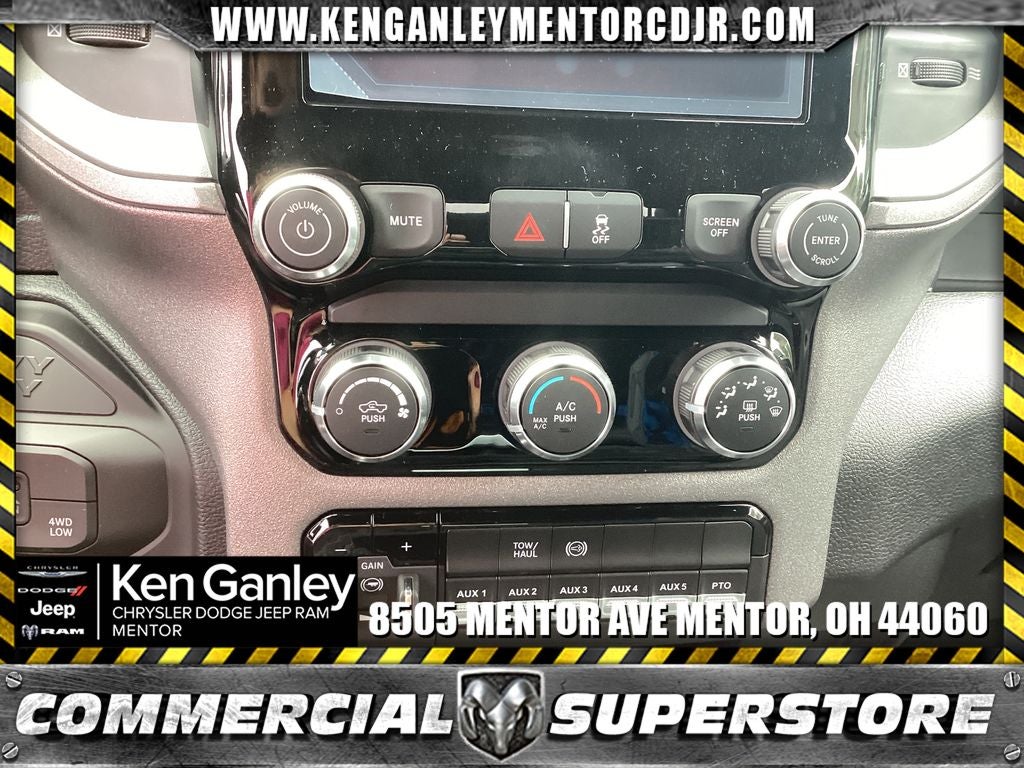 2026 RAM Ram 5500 Chassis Cab RAM 5500 TRADESMAN CHASSIS REGULAR CAB 4X4 84' CA