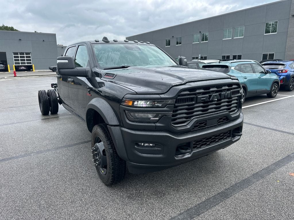 2026 RAM Ram 5500 Chassis Cab RAM 5500 TRADESMAN CHASSIS CREW CAB 4X4 84' CA