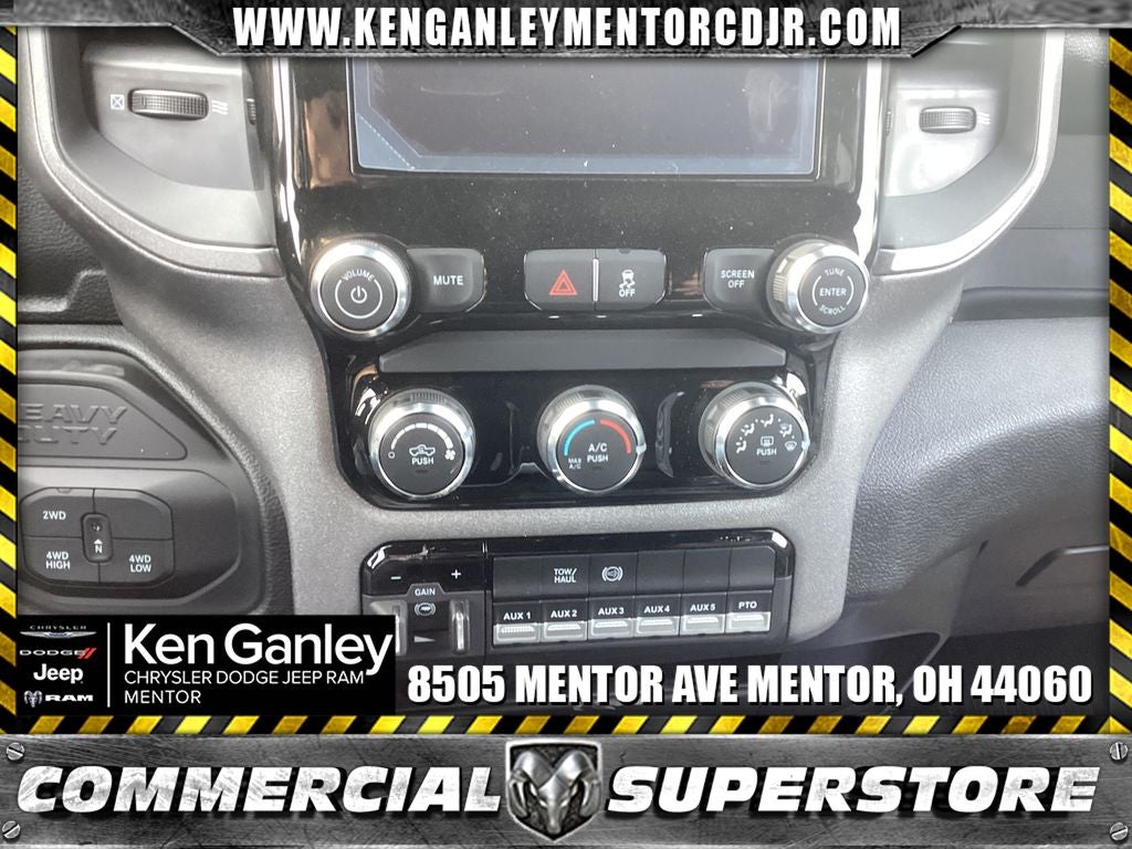 2026 RAM Ram 5500 Chassis Cab RAM 5500 TRADESMAN CHASSIS CREW CAB 4X4 84' CA