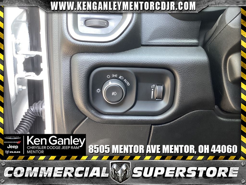 2025 RAM Ram 3500 Chassis Cab RAM 3500 TRADESMAN CREW CAB CHASSIS 4X4 60' CA