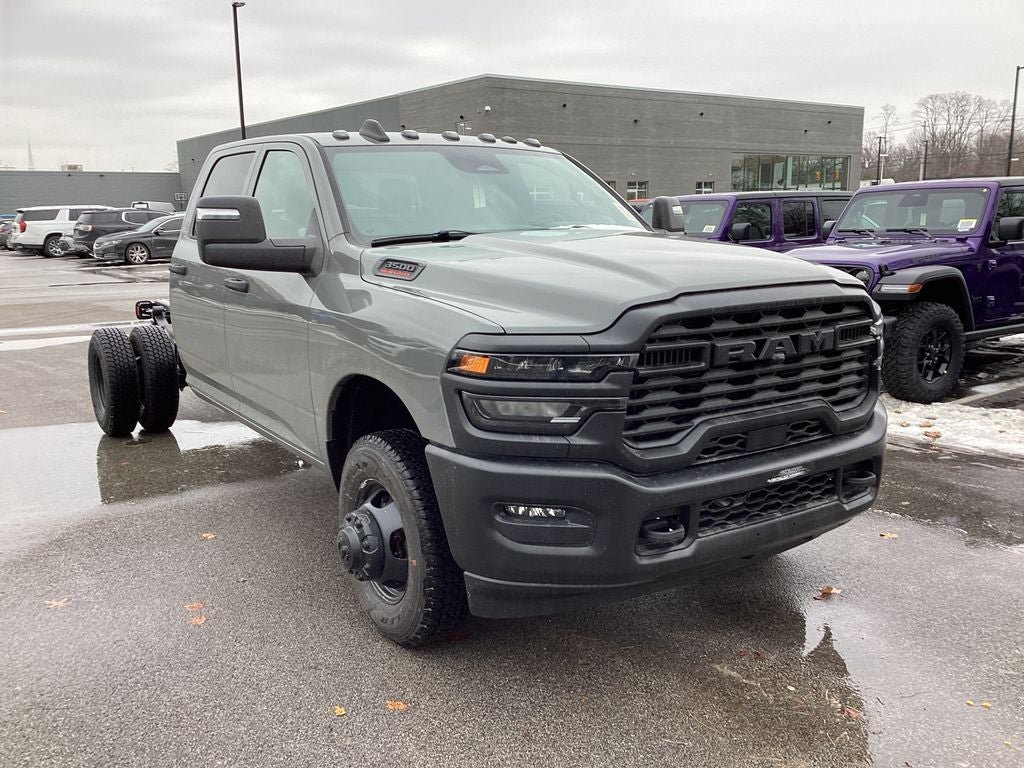 2026 RAM Ram 3500 Chassis Cab RAM 3500 TRADESMAN CREW CAB CHASSIS 4X4 60' CA