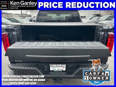 2022 GMC Sierra 1500 4WD Crew Cab Short Box AT4