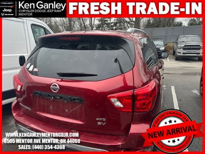 2018 Nissan Pathfinder SV