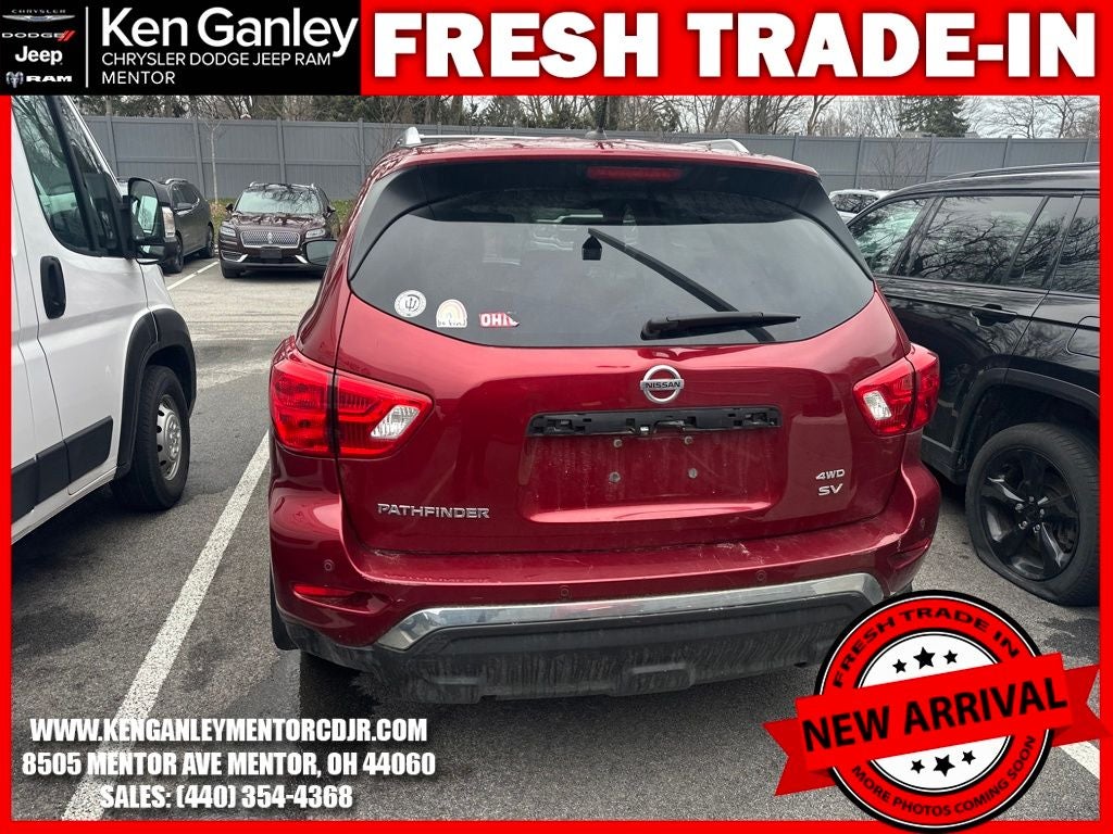 2018 Nissan Pathfinder SV