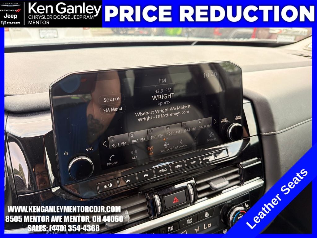 2023 Nissan Pathfinder SL 4WD