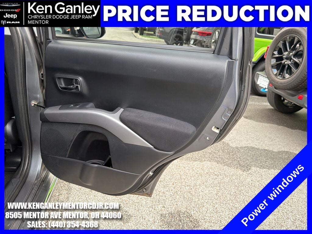 2012 Mitsubishi Outlander SE