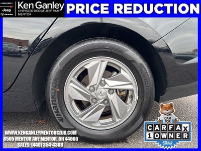 2024 Hyundai Elantra SE